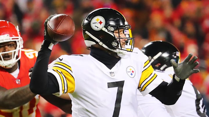 AFC Wild Card Playoffs - Pittsburgh Steelers v Kansas City Chiefs