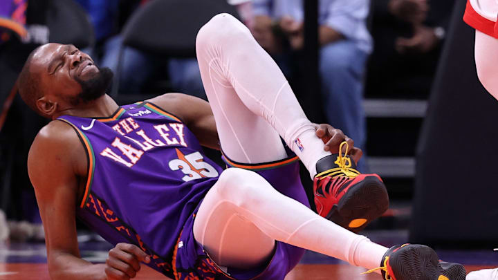 Houston Rockets v Phoenix Suns