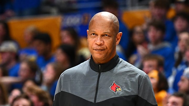 Louisville v Pittsburgh