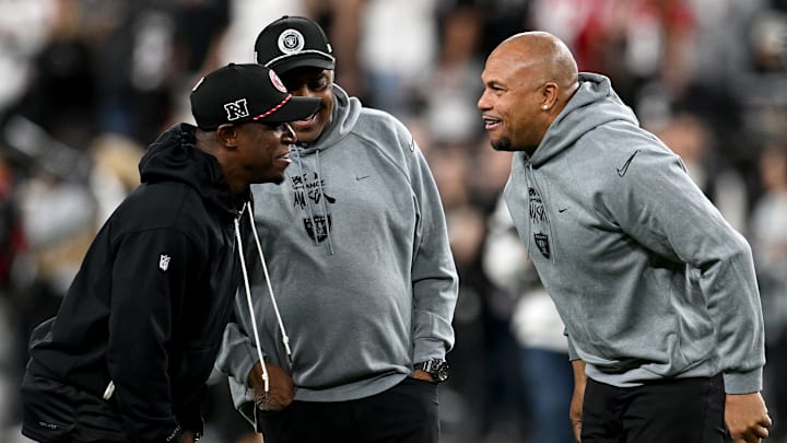 Las Vegas Raiders head coach Antonio Pierce.