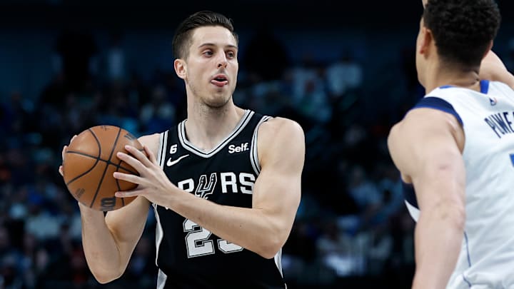San Antonio Spurs v Dallas Mavericks