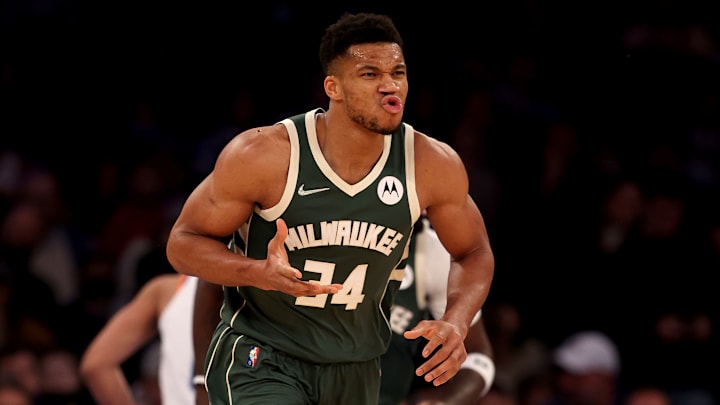 Milwaukee Bucks v New York Knicks