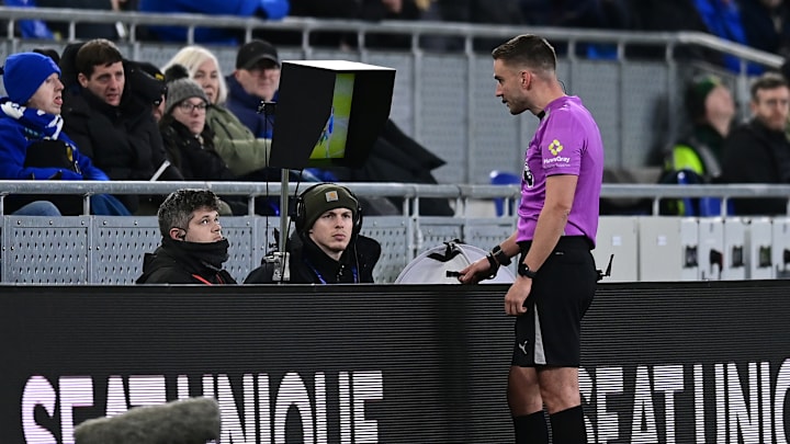 Everton v Wolverhampton Wanderers - Premier League