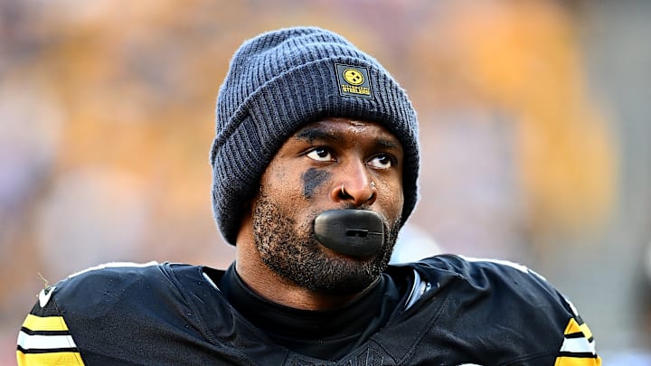 DK Metcalf of the Pittsburgh Steelers looks at the scoreboard DK Metcalf of the Pittsburgh Steelers looks at the scoreboard