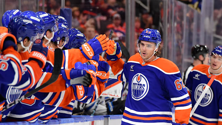 Winnipeg Jets v Edmonton Oilers