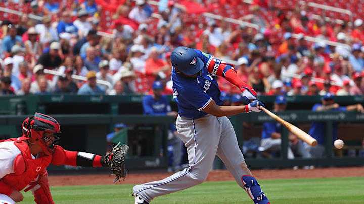Extending Vladimir Guerrero Jr. looks like a lot better after seeing what the Red Sox got in return for Rafael Devers
