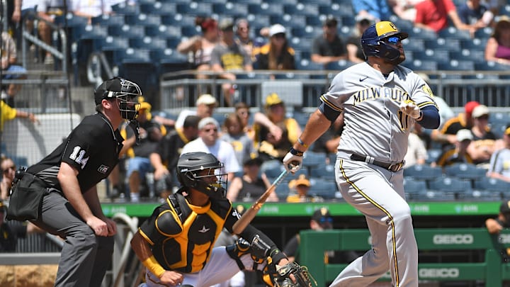 Milwaukee Brewers v Pittsburgh Pirates