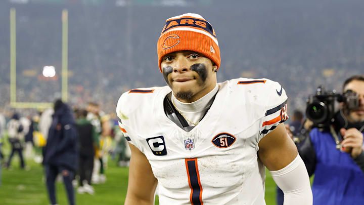 Chicago Bears v Green Bay Packers