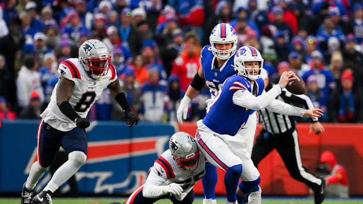 New England Patriots v Buffalo Bills