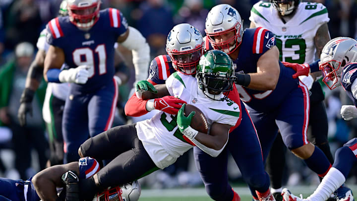 New York Jets v New England Patriots
