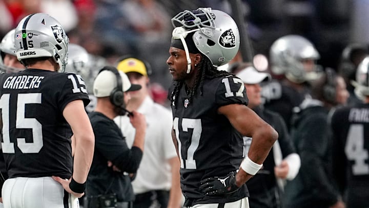 Kansas City Chiefs v Las Vegas Raiders