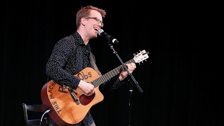 YouTube Personality Hank Green Discusses His New Book "An Absolutely Remarkable Thing"