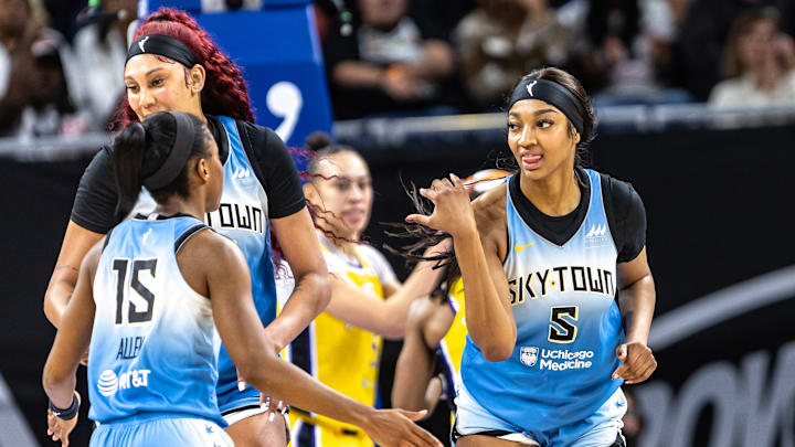 Los Angeles Sparks v Chicago Sky