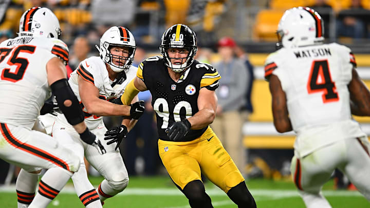 Cleveland Browns v Pittsburgh Steelers