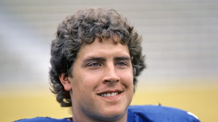 Pitt Panthers Dan Marino was the 27th overall pick by the Miami Dolphins in the 1983 NFL Draft.