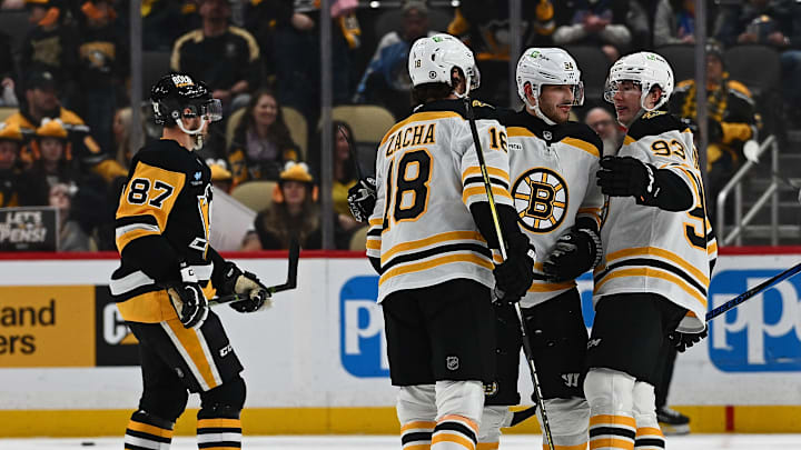 Boston Bruins v Pittsburgh Penguins