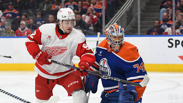 Detroit Red Wings v Edmonton Oilers