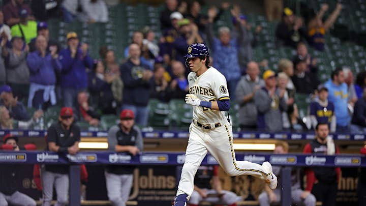 Arizona Diamondbacks v Milwaukee Brewers