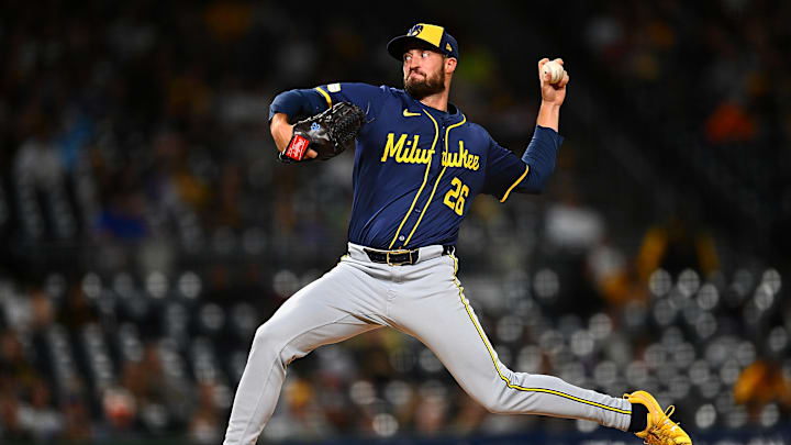 Milwaukee Brewers v Pittsburgh Pirates