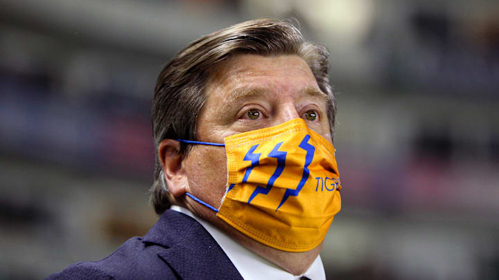 Miguel Herrera en la derrota frente a Atlas
