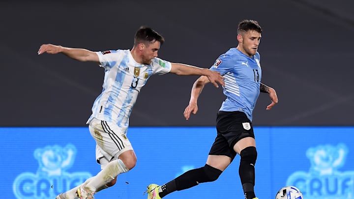 Tagliafico ante Uruguay, con la selección argentina.