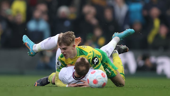 Brandon Williams, Christian Eriksen Brandon Williams, Christian Eriksen