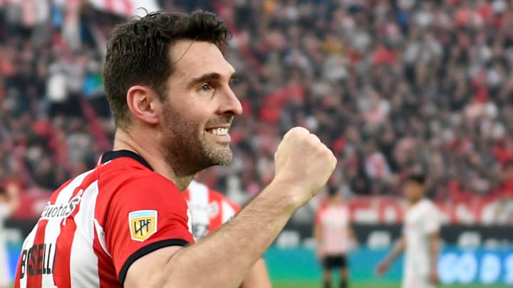 Estudiantes v Union - Liga Profesional 2022