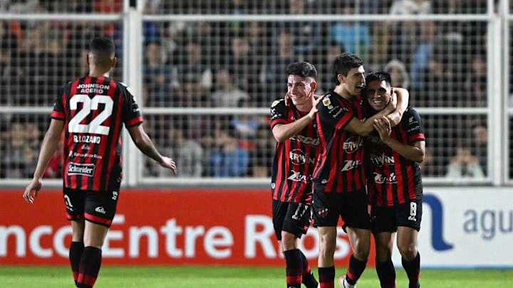 Patronato v Boca Juniors - Liga Profesional 2022 Patronato v Boca Juniors - Liga Profesional 2022