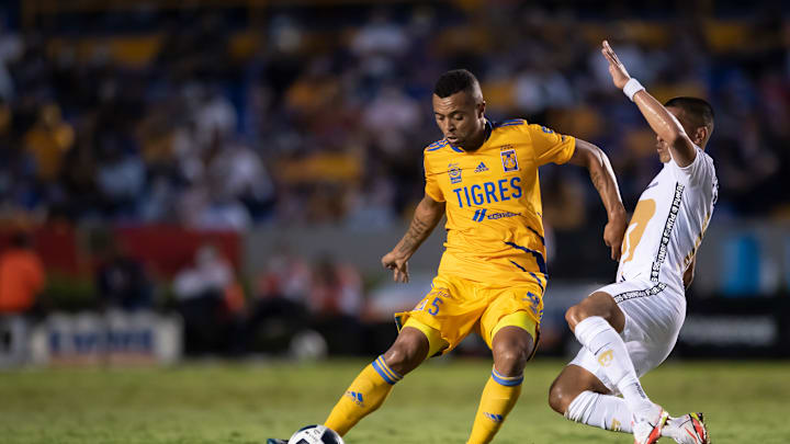 Tigres UANL v Pumas UNAM - Torneo Apertura 2021 Liga MX