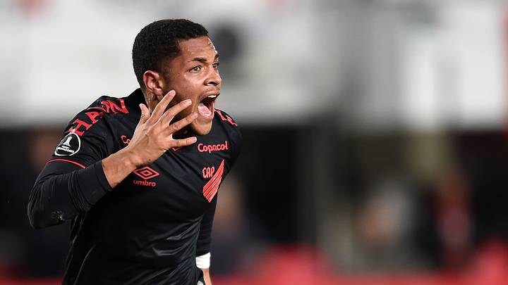 Estudiantes v Athletico Paranaense - Copa CONMEBOL Libertadores 2022