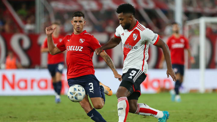 Independiente v River Plate - Copa de la Liga Profesional 2024