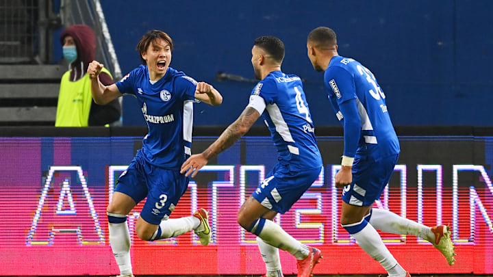 Le streamer Domingo a repris le contrôle de Schalke sur Football Manager 22.