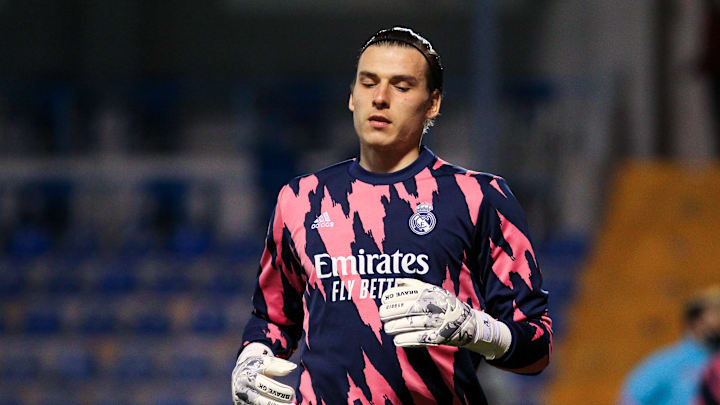 Andrey Lunin aura sa chance dans les cages madrilènes. Andrey Lunin aura sa chance dans les cages madrilènes.