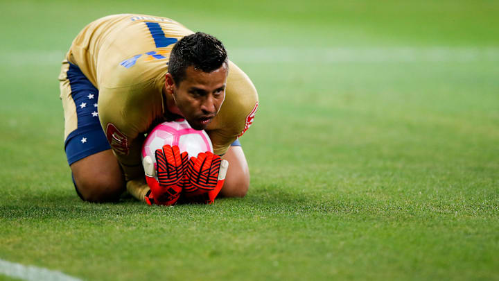 Fábio é único jogador em atividade tricampeão da Copa do Brasil por um mesmo clube
