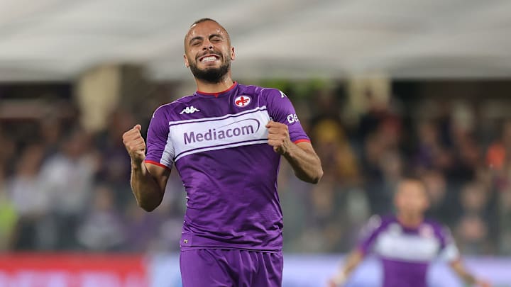 Fiorentina precisará do faro de gol do brasileiro Arthur Cabral para conquistar a vitória fora de casa na Liga