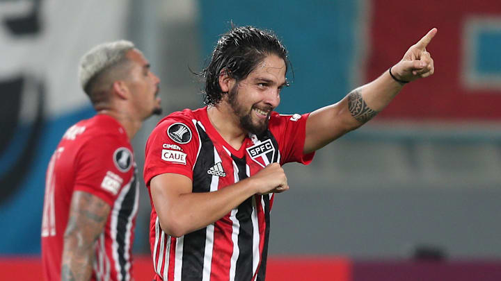 A temporada mais goleadora do meia no país foi pelo São Paulo