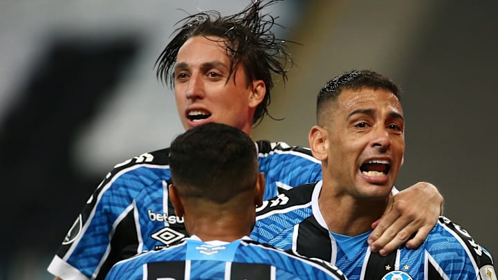 Geromel e Diego Souza formam a espinha dorsal da equipe gaúcha