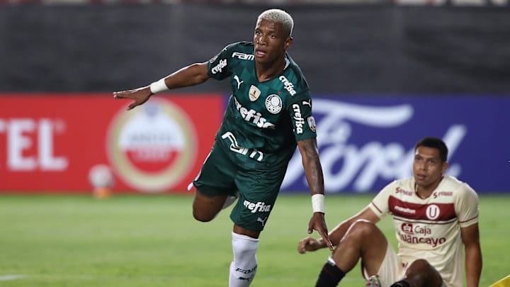 O garoto de 21 anos vem sendo monitorado por equipes da Europa