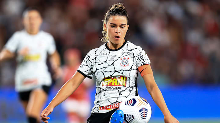 Tamires deixou a sua marca em clássico contra o Palmeiras