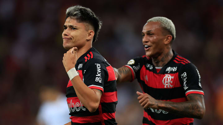 Wesley é cria das categorias de base do Flamengo Wesley é cria das categorias de base do Flamengo
