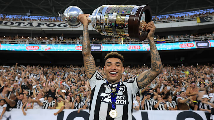 Botafogo é o atual campeão da Libertadores, mas já perdeu muitos jogadores desde que levantou a taça em novembro de 2024