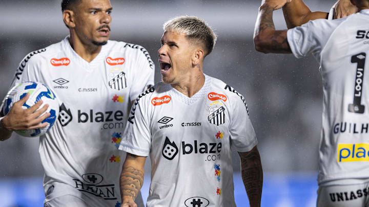 Soteldo consiste em uma das maiores referências do Santos Soteldo consiste em uma das maiores referências do Santos