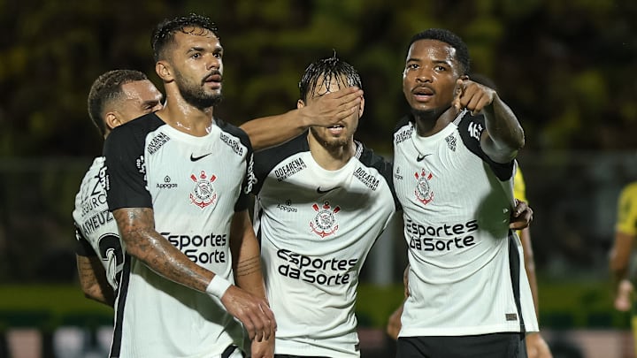 Raniele disputa a segunda temporada com a camisa corintiana Raniele disputa a segunda temporada com a camisa corintiana