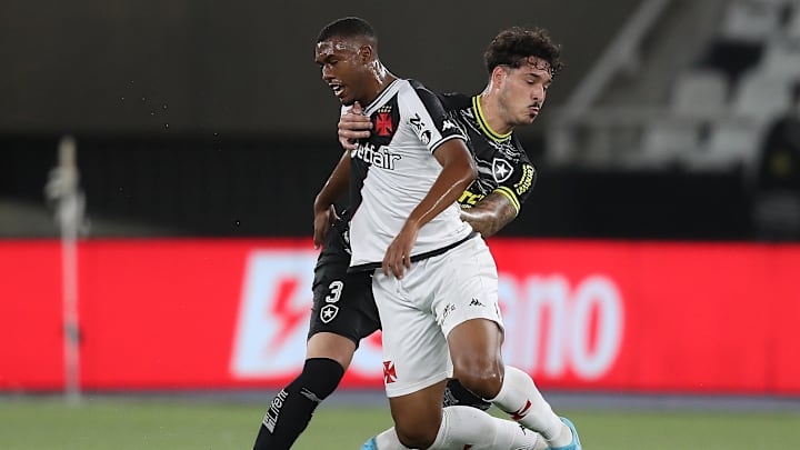 O Vasco enfrenta o Botafogo no Nilton Santos pela volta das quartas de final da Copa do Brasil O Vasco enfrenta o Botafogo no Nilton Santos pela volta das quartas de final da Copa do Brasil