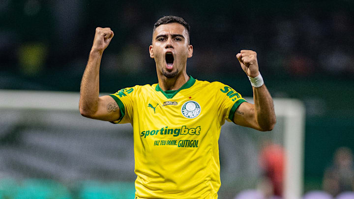 Andreas Pereira volta a ficar à disposição no Palmeiras 