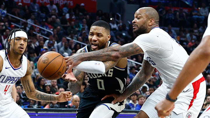 Milwaukee Bucks v Los Angeles Clippers