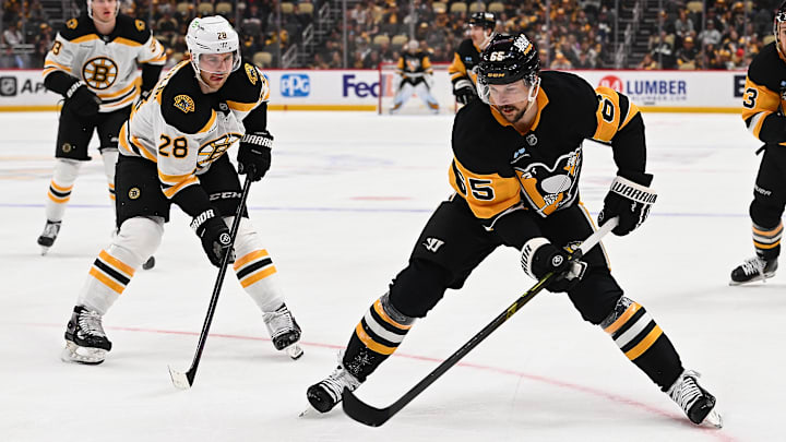 Boston Bruins v Pittsburgh Penguins