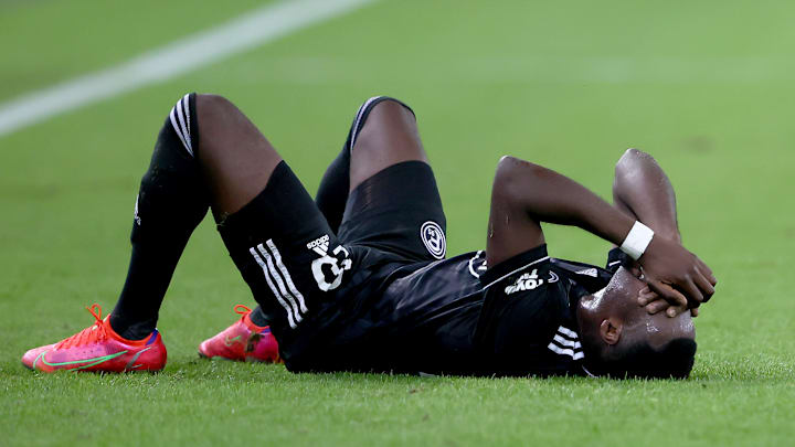 Khaled Narey beim Aufeinandertreffen mit dem HSV Khaled Narey beim Aufeinandertreffen mit dem HSV