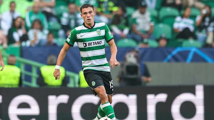 Manuel Ugarte steht offenbar auf dem Wunschzettel von Paris Saint-Germain Manuel Ugarte steht offenbar auf dem Wunschzettel von Paris Saint-Germain