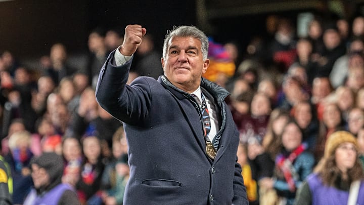 FC Barcelona v Real Madrid - Super Copa de España